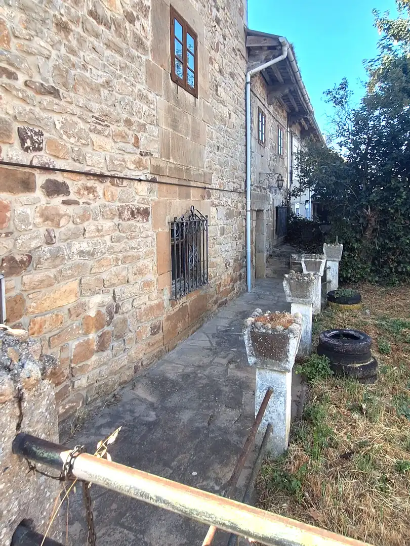 Houses for sale in Valdeolea  with Heating and Balcony