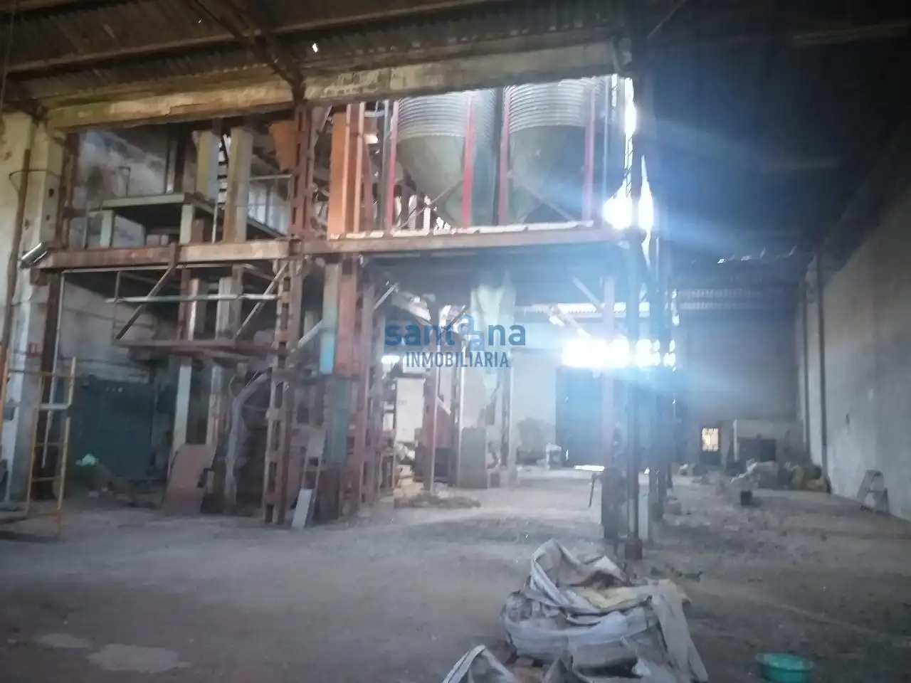 Fabrikhallen zur Miete in León Capital 