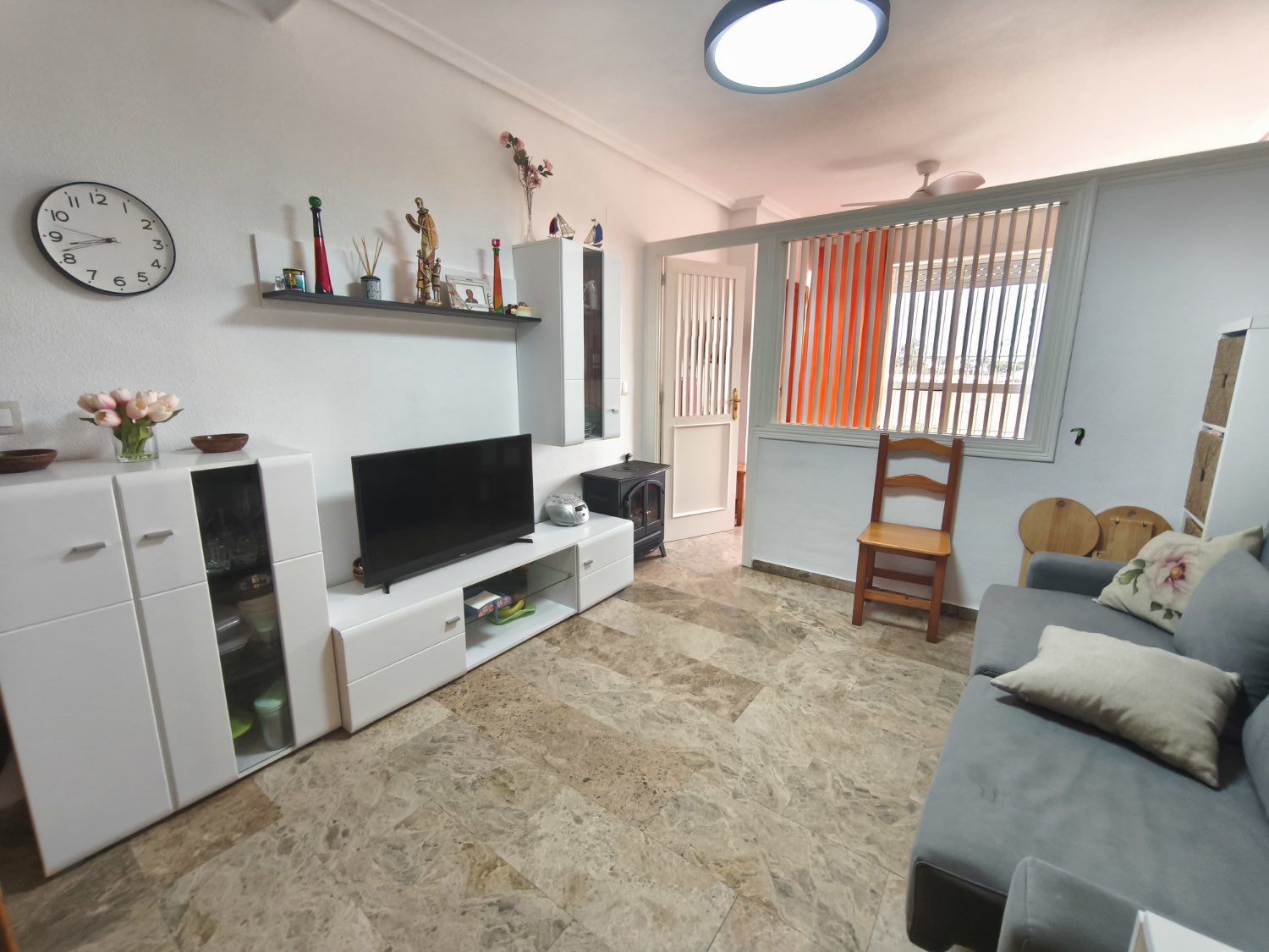 Sala d'estar de Apartament en venda en Torrevieja amb Piscina