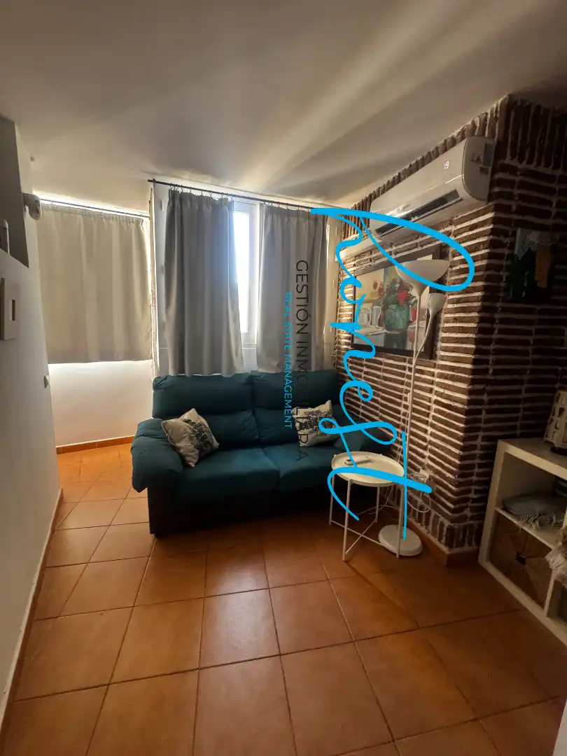 Sala d'estar de Pis en venda en Torremolinos amb Aire condicionat, Terrassa i Moblat