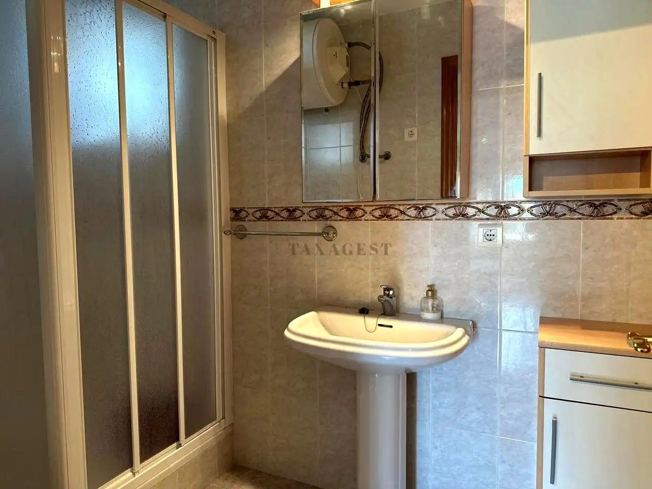 Bathroom of Flat for sale in Amposta  with Air Conditioner and Heating