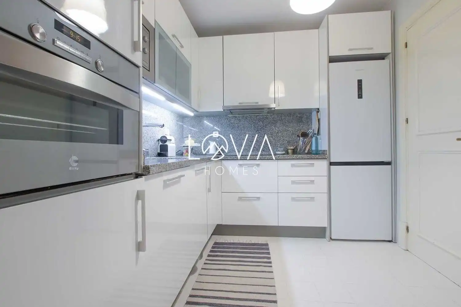 Kitchen of Flat for sale in Marbella  with Air Conditioner, Terrace and Swimming Pool