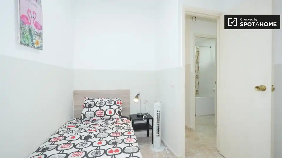 Room in Barcelona, Barcelona