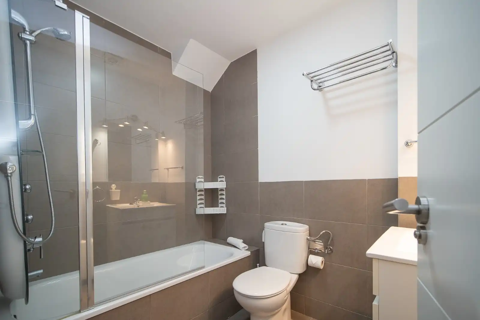 Baño de Apartamento de alquiler en Sanlúcar de Barrameda con Terraza, Amueblado y Horno