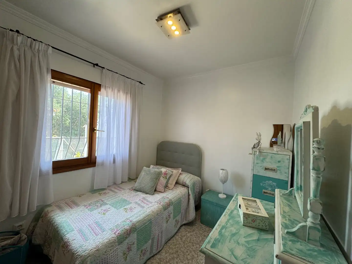 Dormitori de Casa o xalet en venda en Dénia amb Jardí privat, Terrassa i Piscina