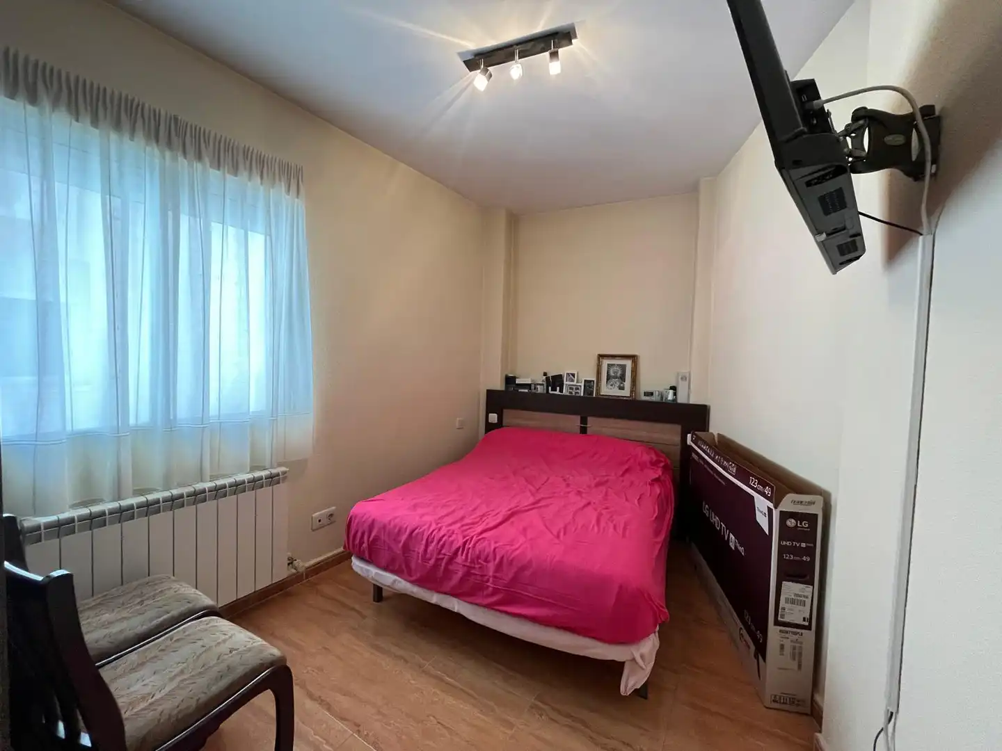 Schlafzimmer von Dachboden zum Verkauf in Villarrubia de los Ojos mit Klimaanlage, Heizung und Terrasse