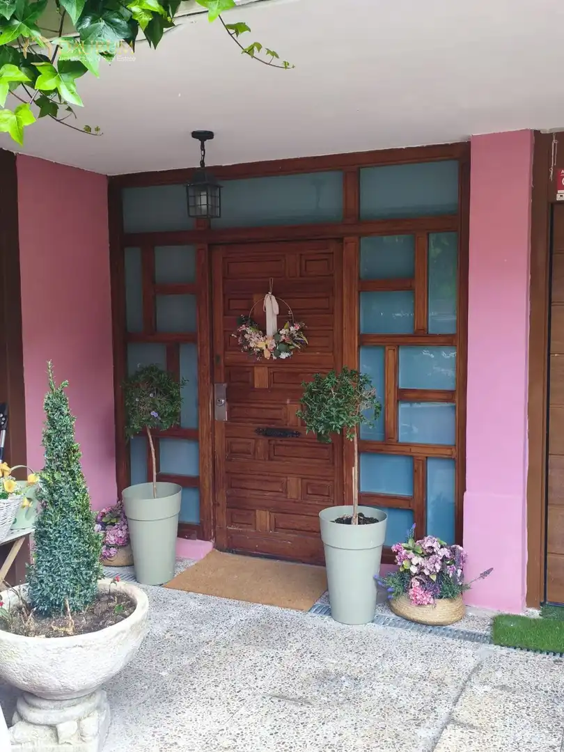 Casa adosada en venda en Madrid amb Calefacció, Jardí privat i Terrassa