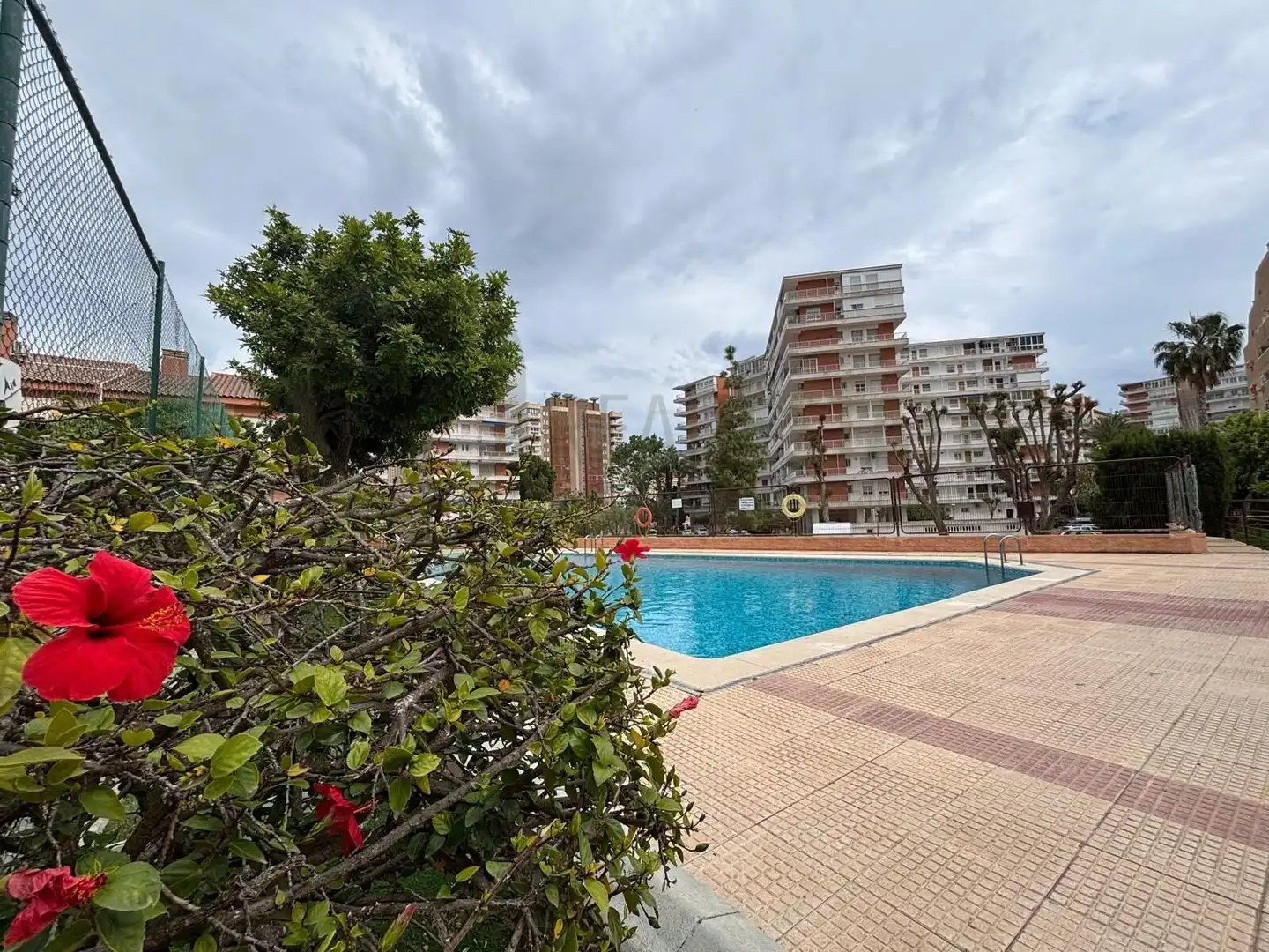Piscina de Casa adosada en venta en Alicante / Alacant con Calefacción, Jardín privado y Terraza