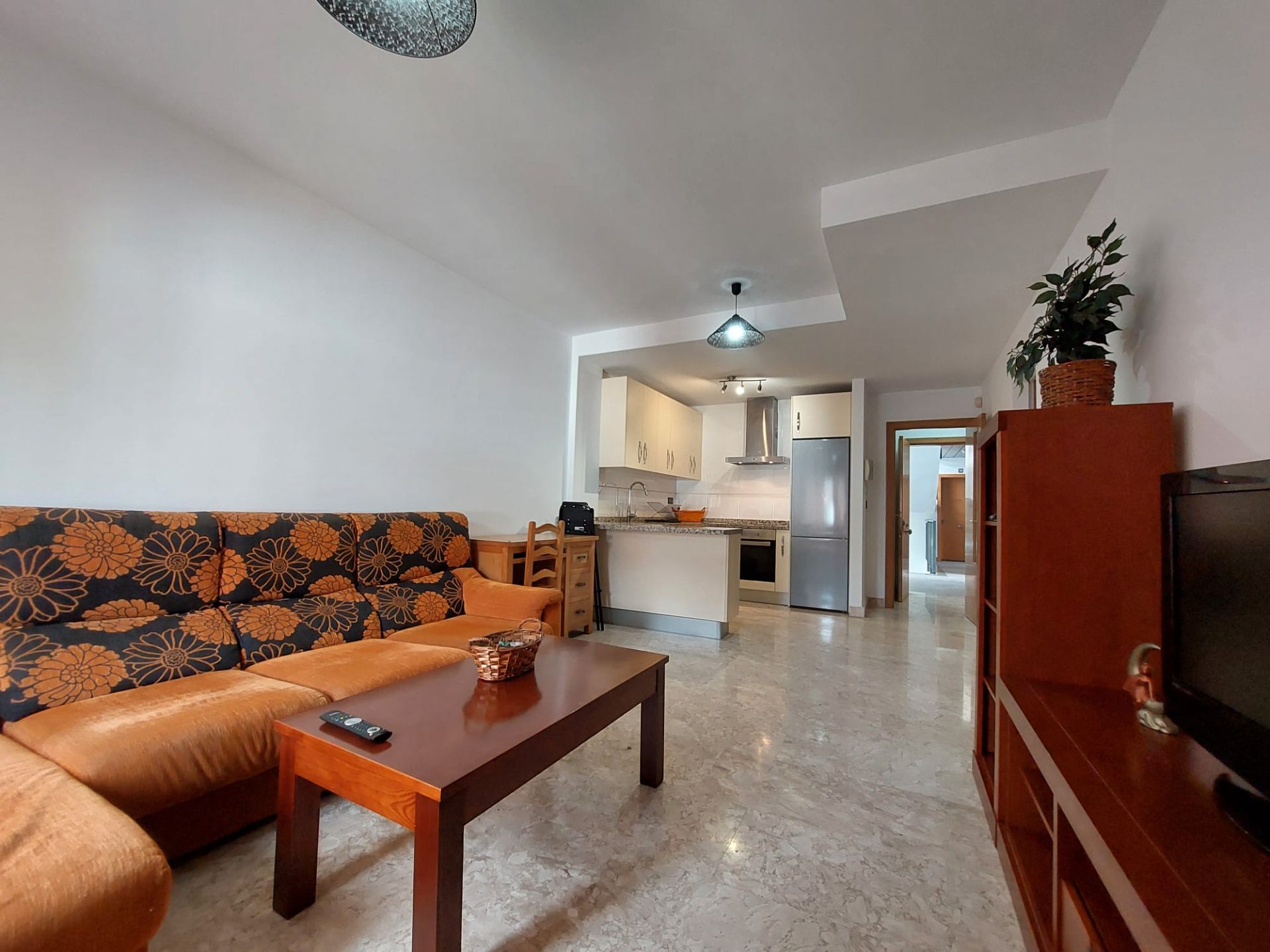 Living room of Apartment for sale in Algeciras  with Furnished, Oven and Washing machine