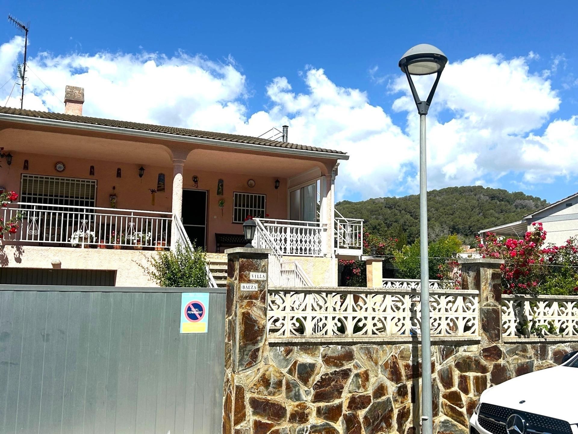 Vista exterior de Casa o xalet en venda en Calafell amb Calefacció, Jardí privat i Terrassa
