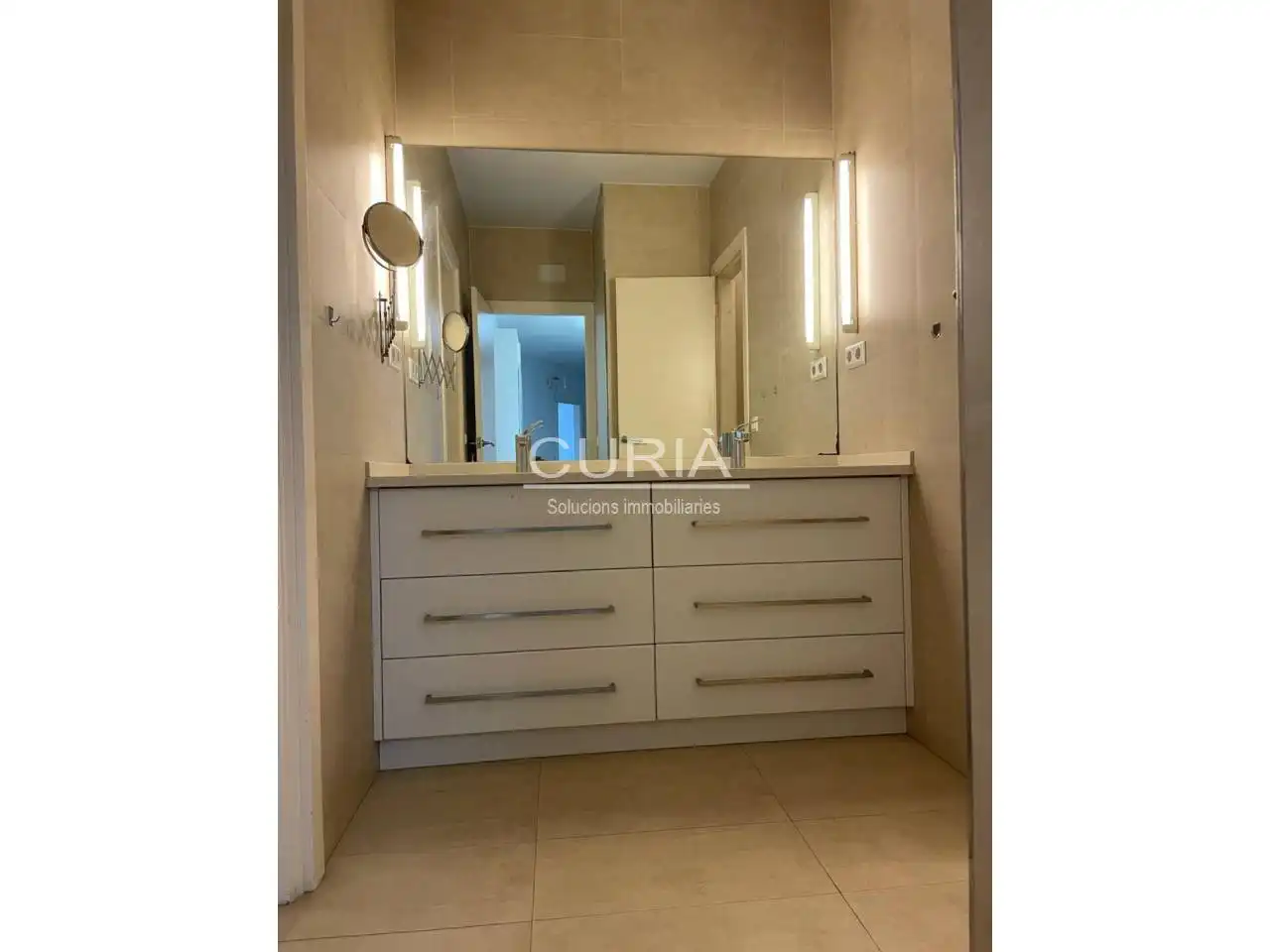 Flat with lift for sale in Instituts - Universitat, imagen 11