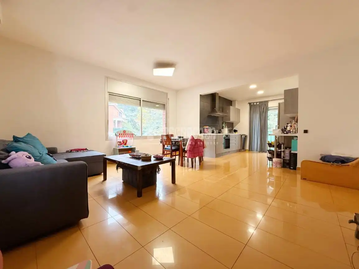 Casa con terraza en venta en Cervelló, imagen 3