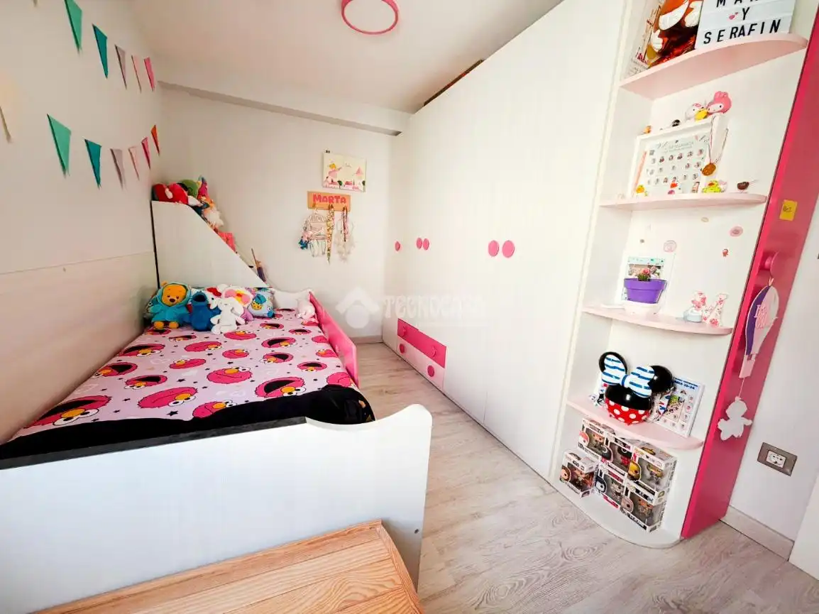 Schlafzimmer von Wohnung zum Verkauf in Zaragoza mit Klimaanlage, Heizung und Parkett