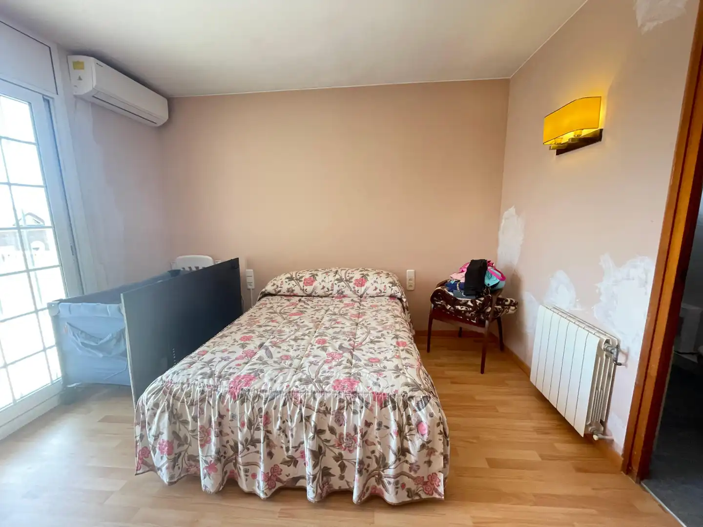 Habitación de Casa o chalet en venta en Badalona con Aire acondicionado, Jardín privado y Terraza