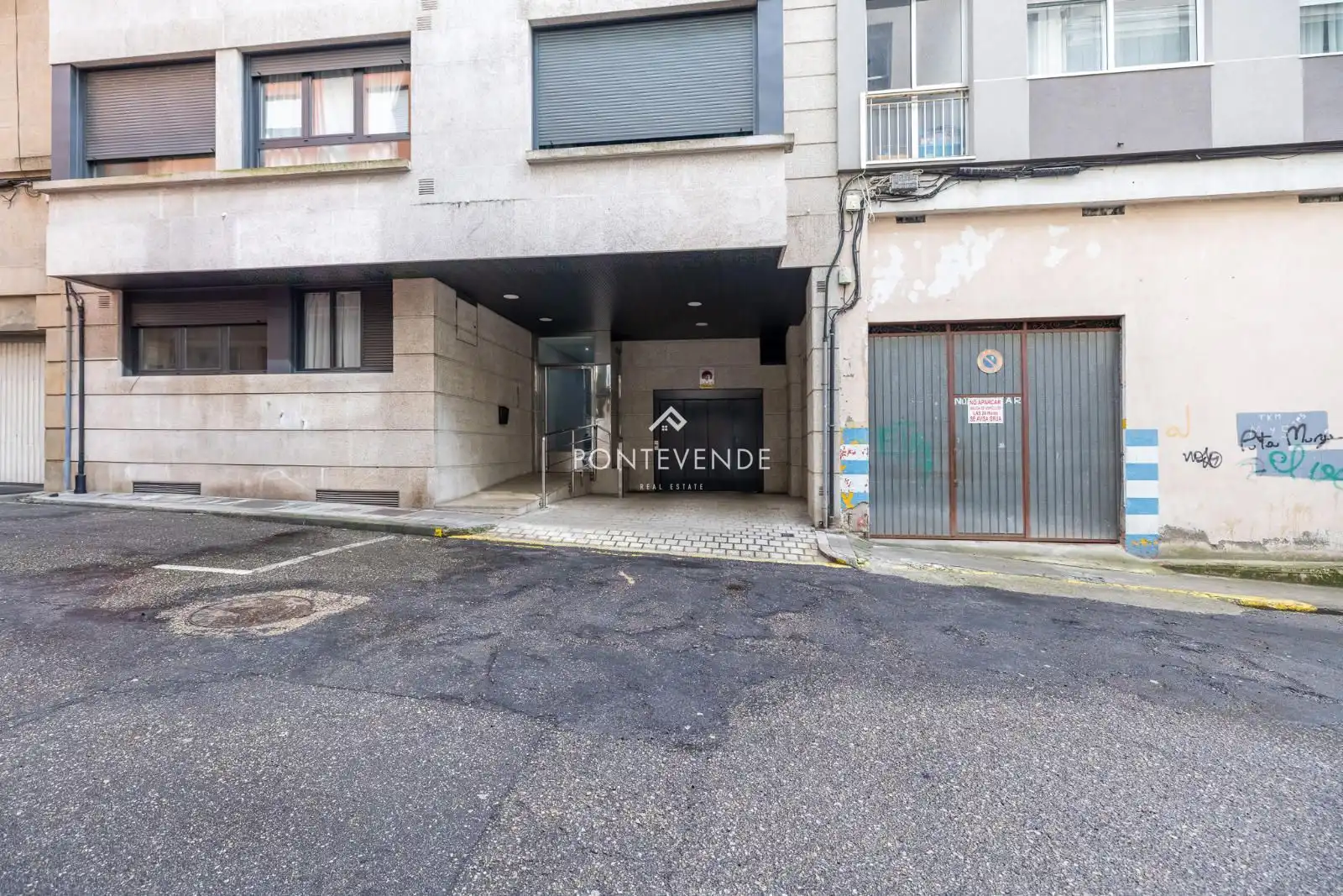 Parkplatz von Wohnung zum Verkauf in Vigo  mit Heizung, Terrasse und Abstellraum