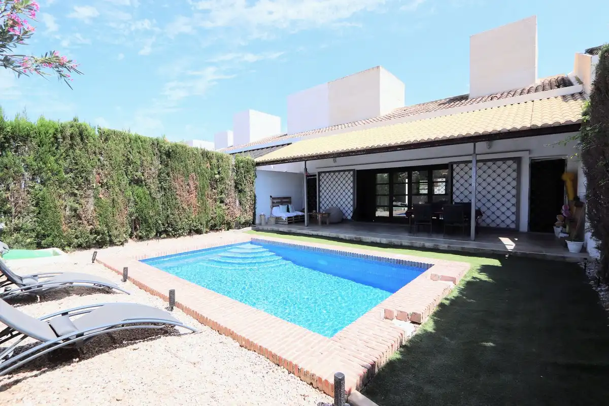 Piscina de Casa o xalet en venda en Murcia amb Aire condicionat, Jardí privat i Terrassa