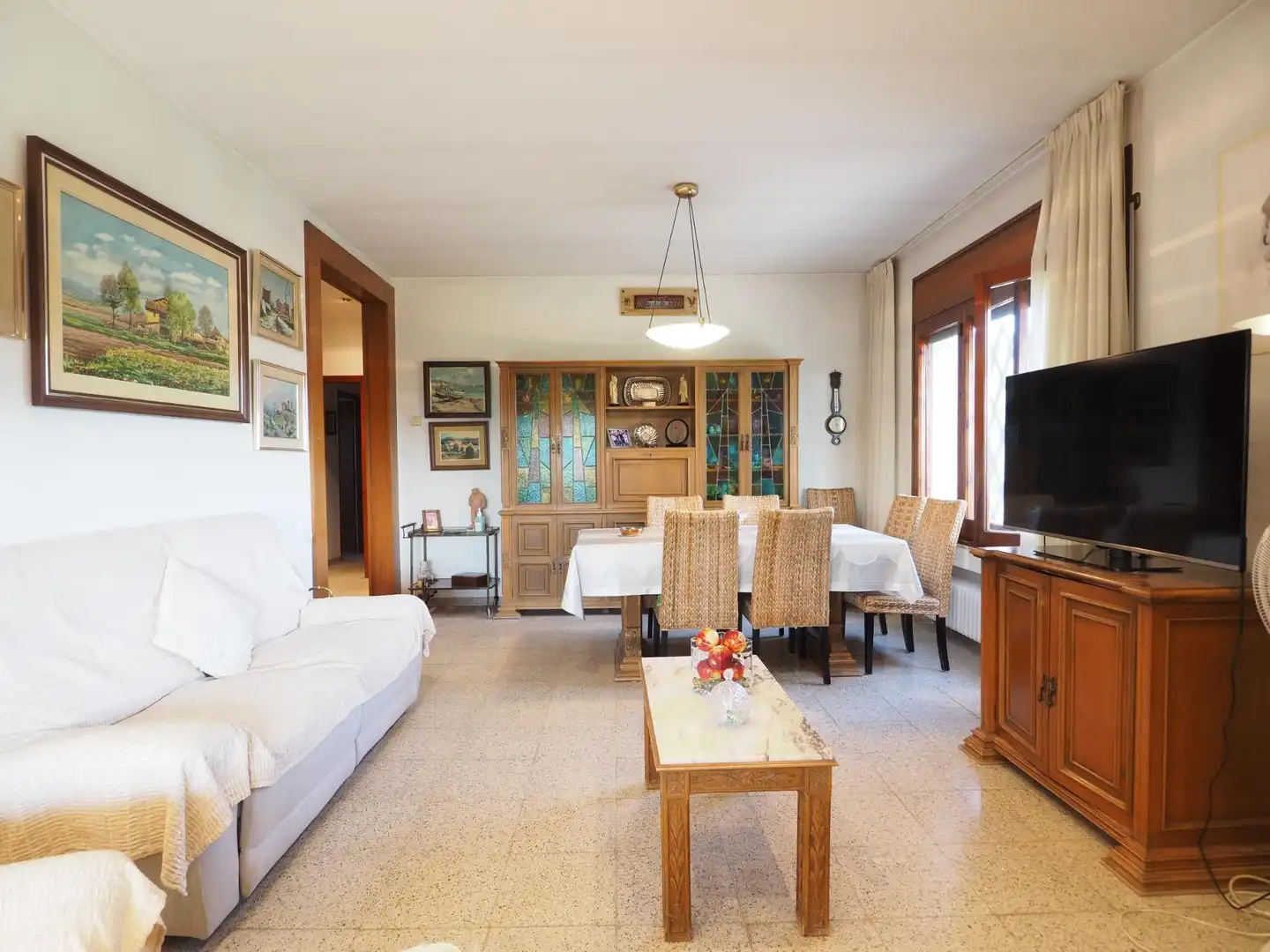 Sala d'estar de Casa o xalet en venda en Canovelles amb Calefacció, Terrassa i Traster