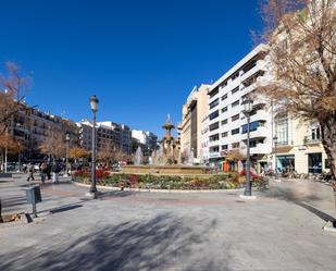 Exterior view of Flat for sale in  Granada Capital  with Air Conditioner, Heating and Parquet flooring