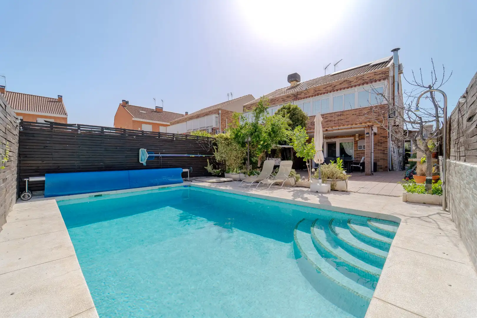 Piscina de Casa adosada en venda en El Álamo amb Aire condicionat, Calefacció i Jardí privat