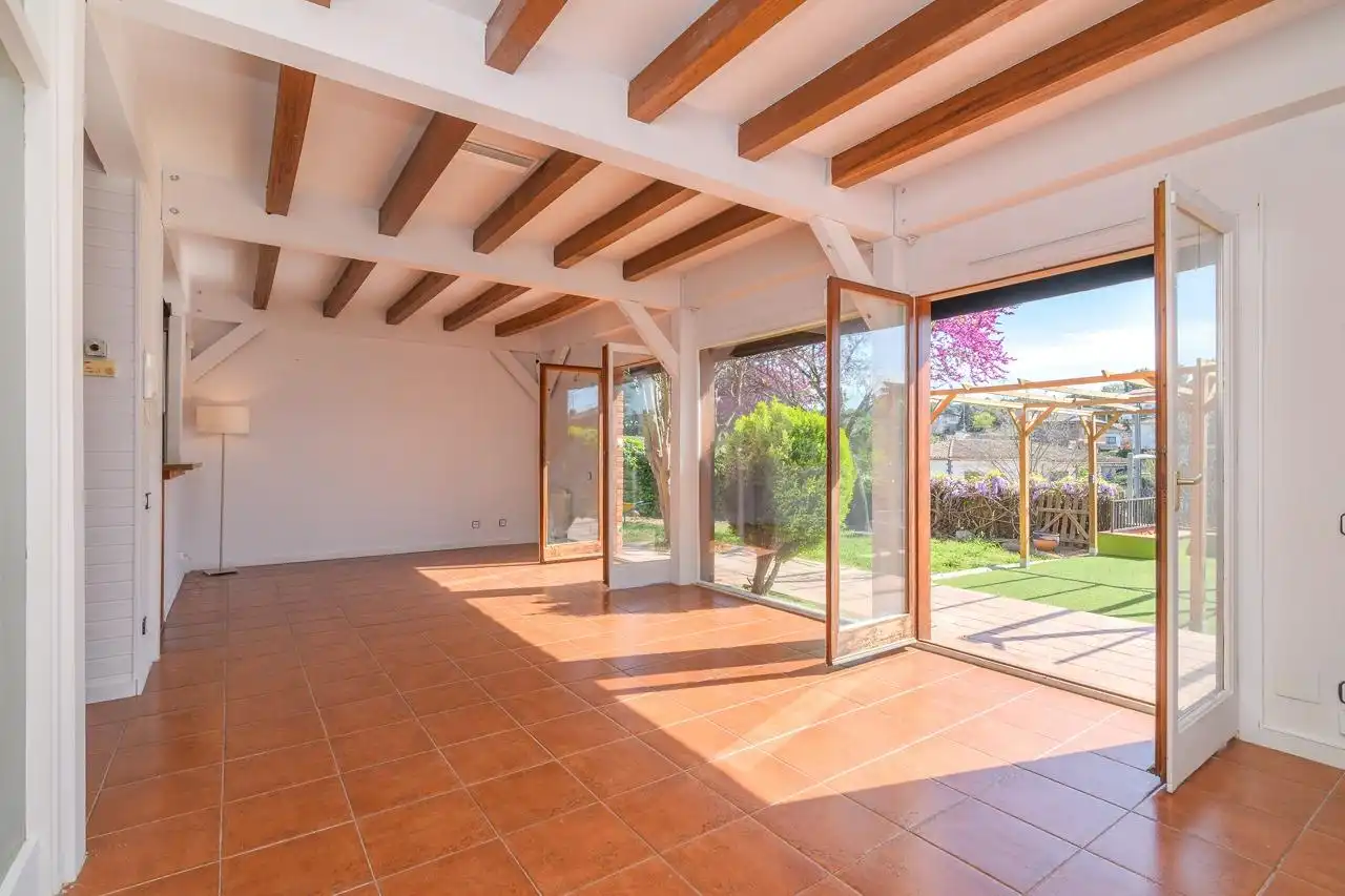 Menjador de Casa o xalet en venda en Lliçà d'Amunt amb Aire condicionat, Terrassa i Traster