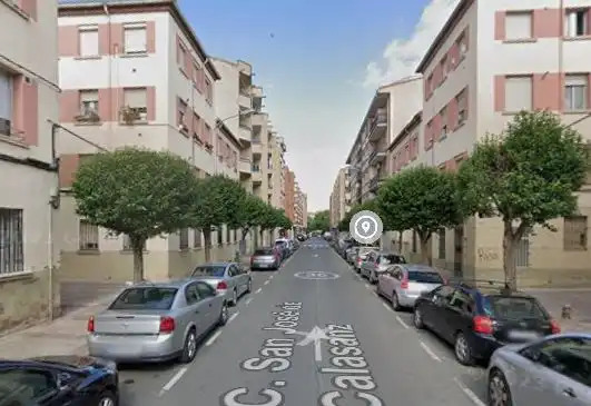 Vista exterior de Piso en venta en  Logroño