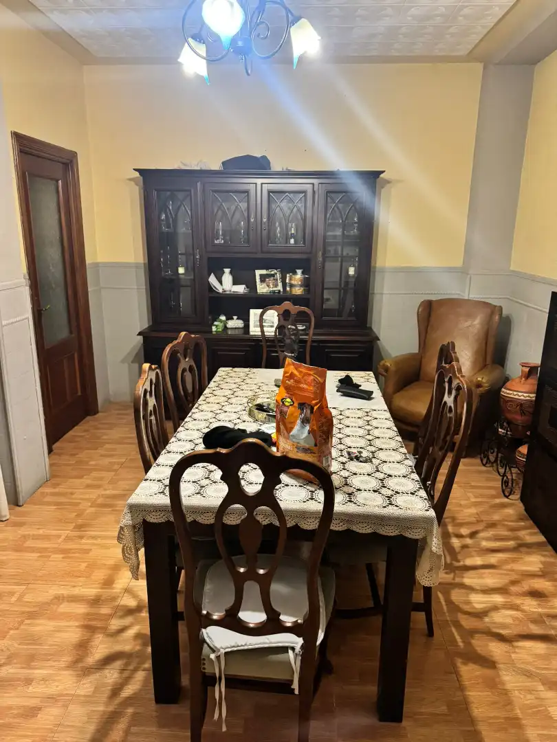 Comedor de Casa adosada en venta en Dos Hermanas con Aire acondicionado, Terraza y Amueblado