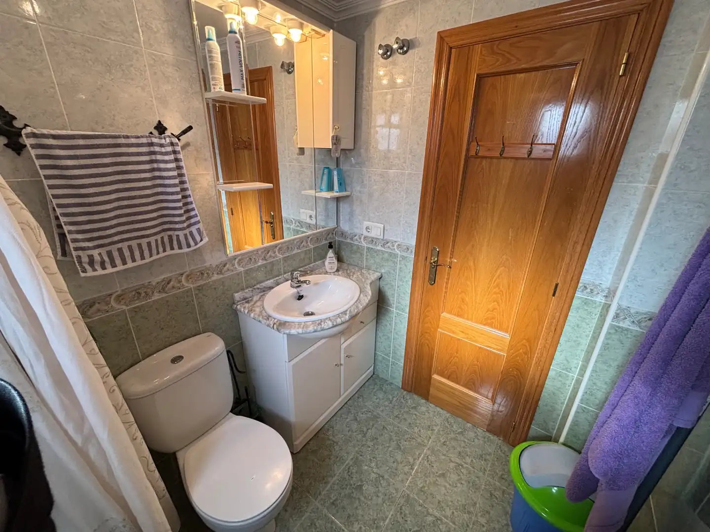 Baño de Piso en venta en Santa Pola con Terraza, Piscina y Amueblado