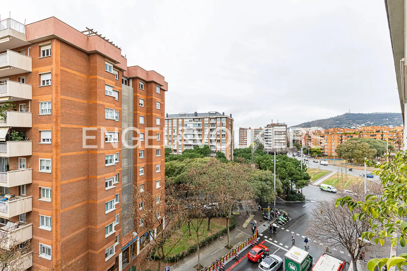 Vista exterior de Pis en venda en Barcelona amb Aire condicionat, Calefacció i Parquet