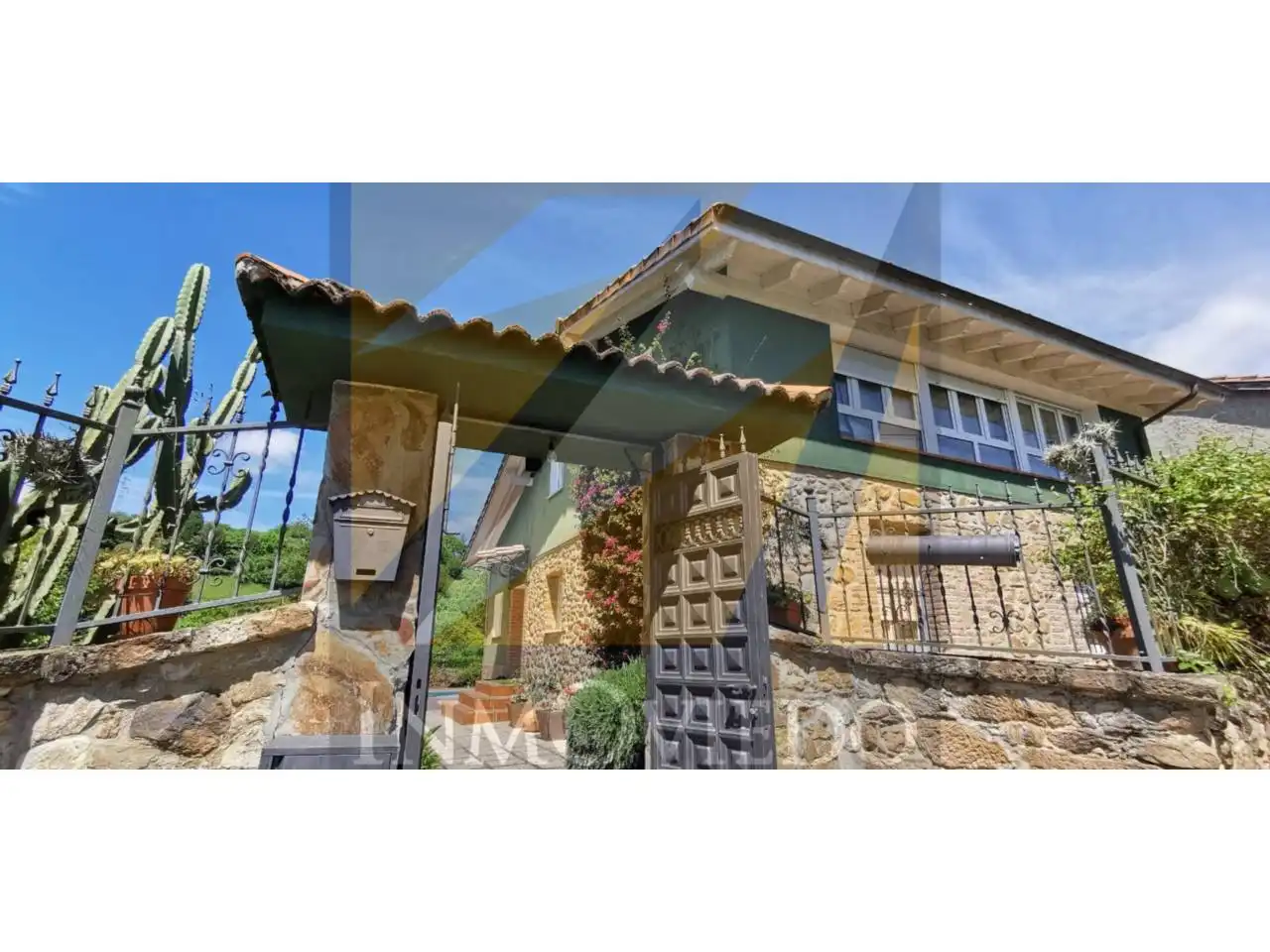 Exterior view of Houses for sale in Langreo  with Heating