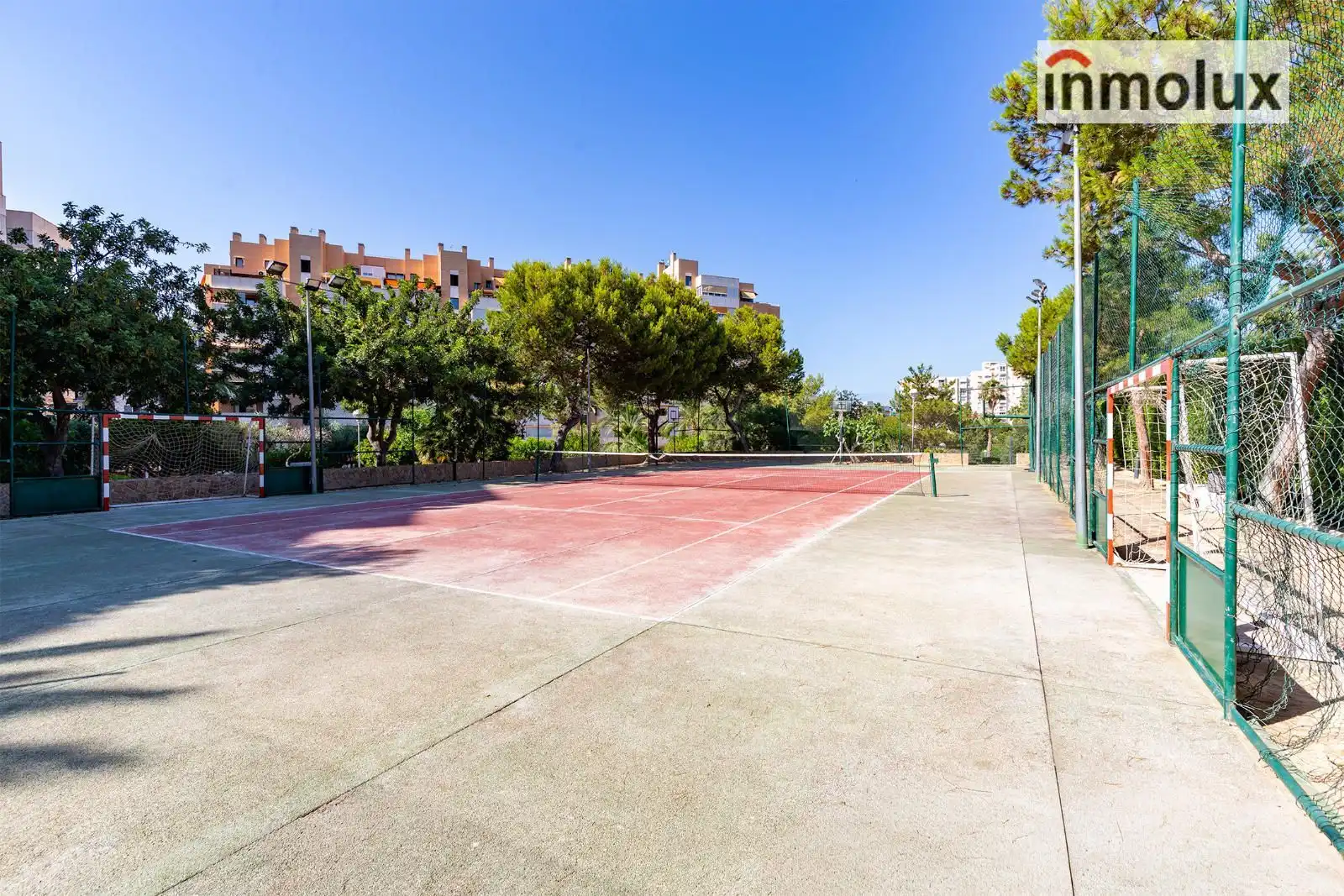 Außenansicht von Maisonette zur Miete in Alicante / Alacant mit Klimaanlage, Terrasse und Schwimmbad