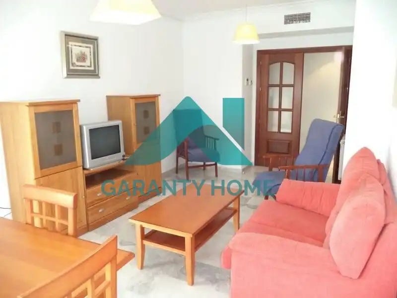 Sala de estar de Apartamento de alquiler en Cáceres con Aire acondicionado, Calefacción y Terraza