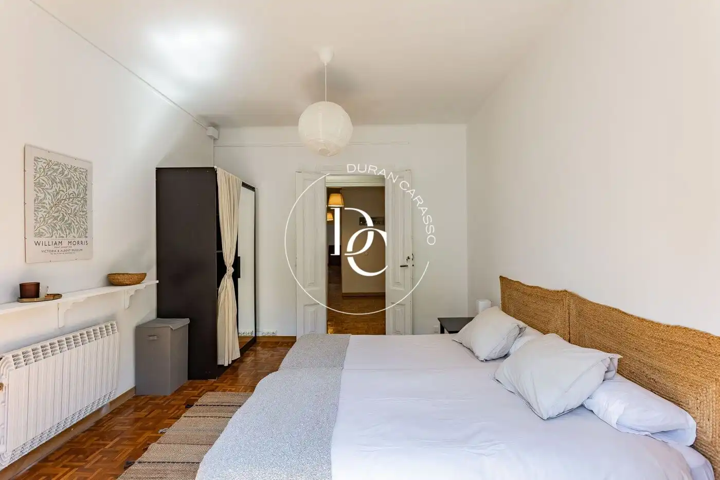Bedroom of Flat for sale in Barcelona  with Air Conditioner, Heating and Furnished