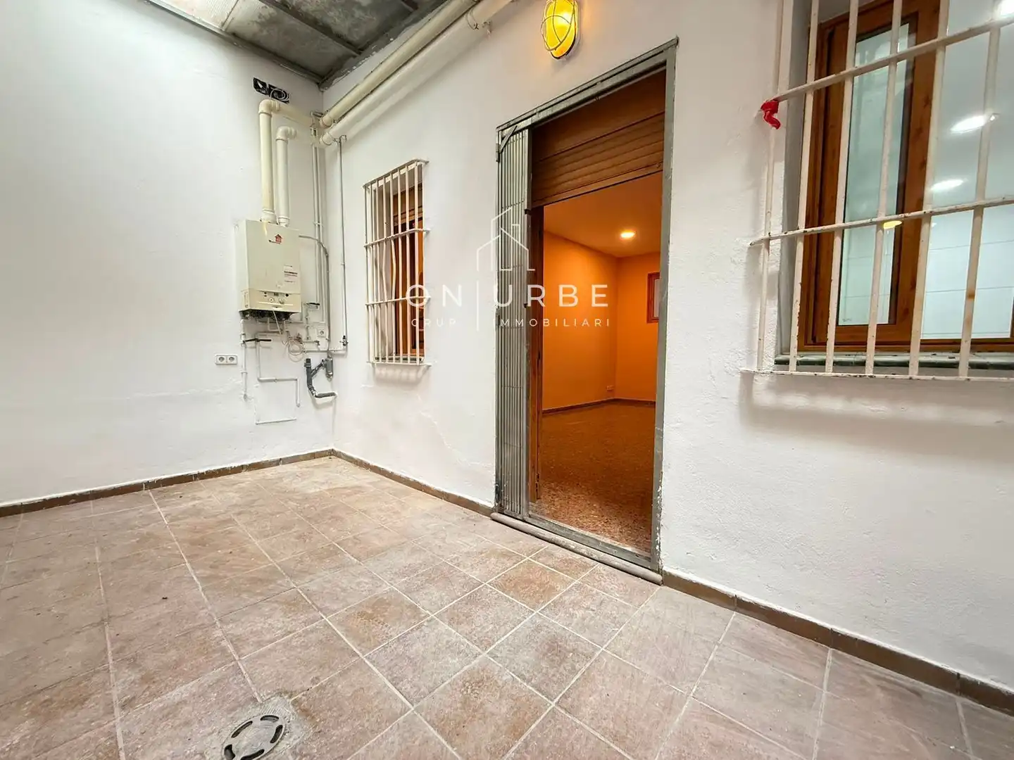 Vista exterior de Pis en venda en Barcelona amb Aire condicionat, Calefacció i Terrassa