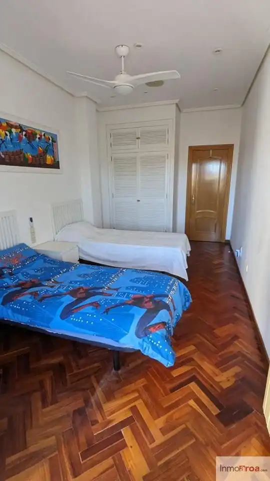 Schlafzimmer von Haus oder Chalet zur Miete in Riba-roja de Túria mit Klimaanlage, Heizung und Privatgarten