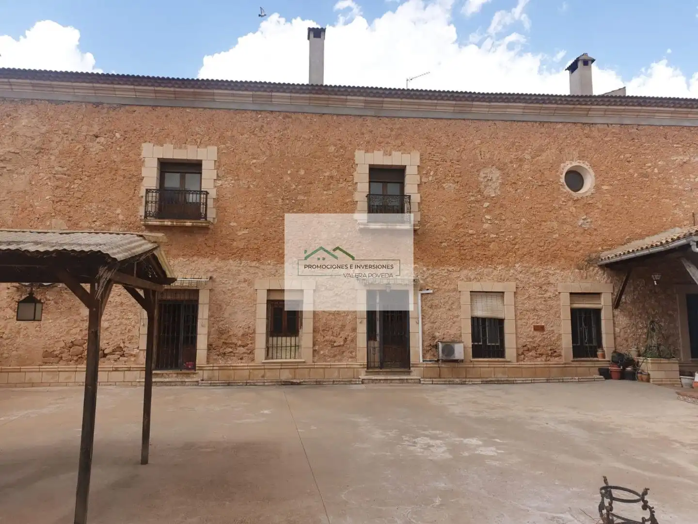 Vista exterior de Casa o chalet en venta en Motilla del Palancar con Jardín privado, Piscina y Amueblado