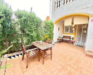 Jardí de Casa o xalet de lloguer en Guardamar del Segura amb Aire condicionat i Piscina