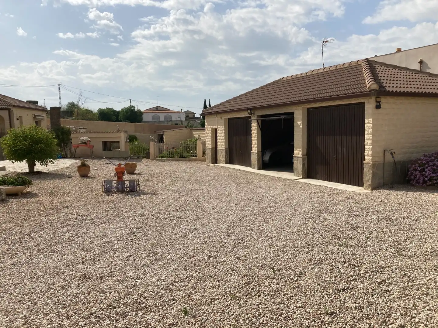 Parking de Finca rústica en venta en Aspe con Aire acondicionado, Calefacción y Jardín privado