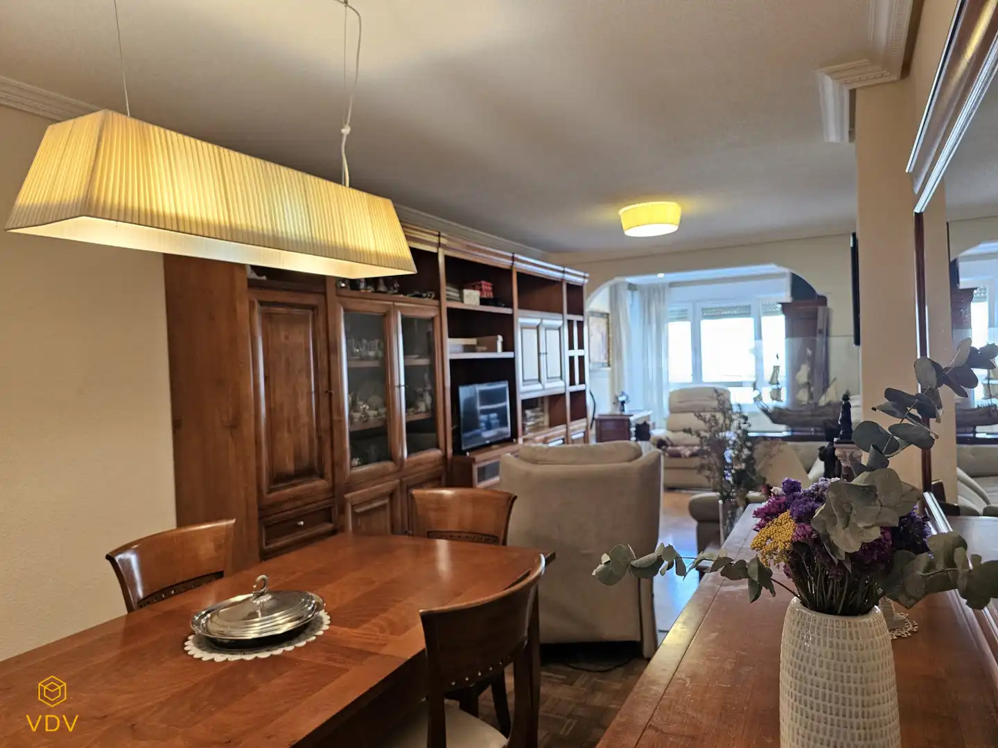 Sala d'estar de Pis en venda en  Pamplona / Iruña amb Aire condicionat, Calefacció i Parquet