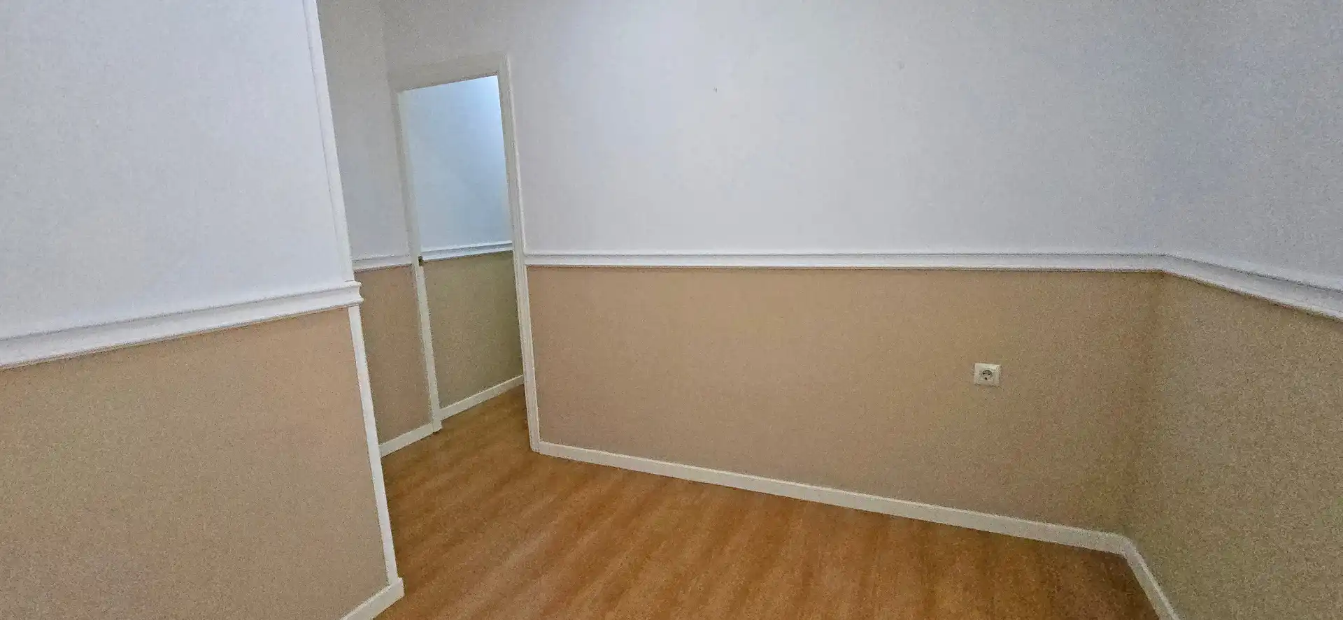 Flat for sale in Miajadas  with Air Conditioner, Heating and Storage room
