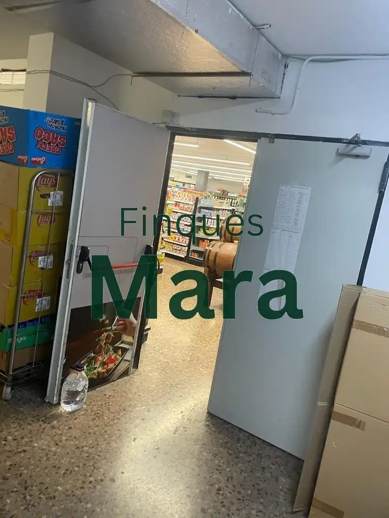 Local comercial en venda a Calle de l'Abat Escarré, imagen 13
