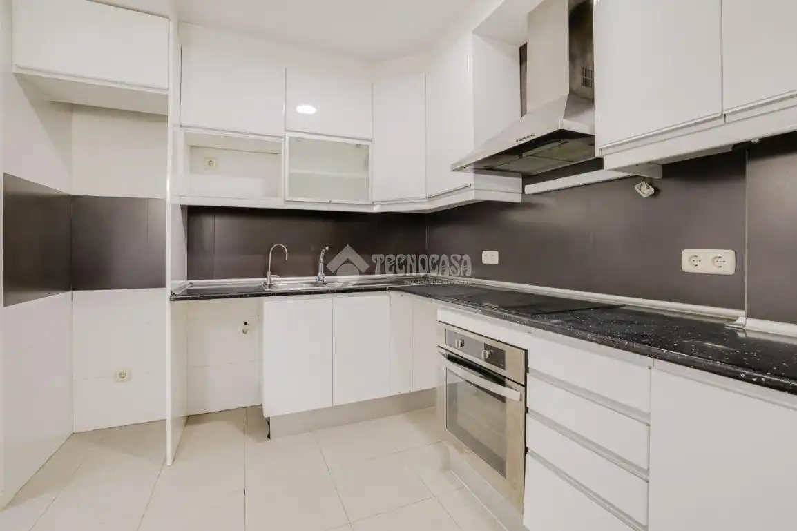 Cocina de Piso en venta en Rubí con Calefacción