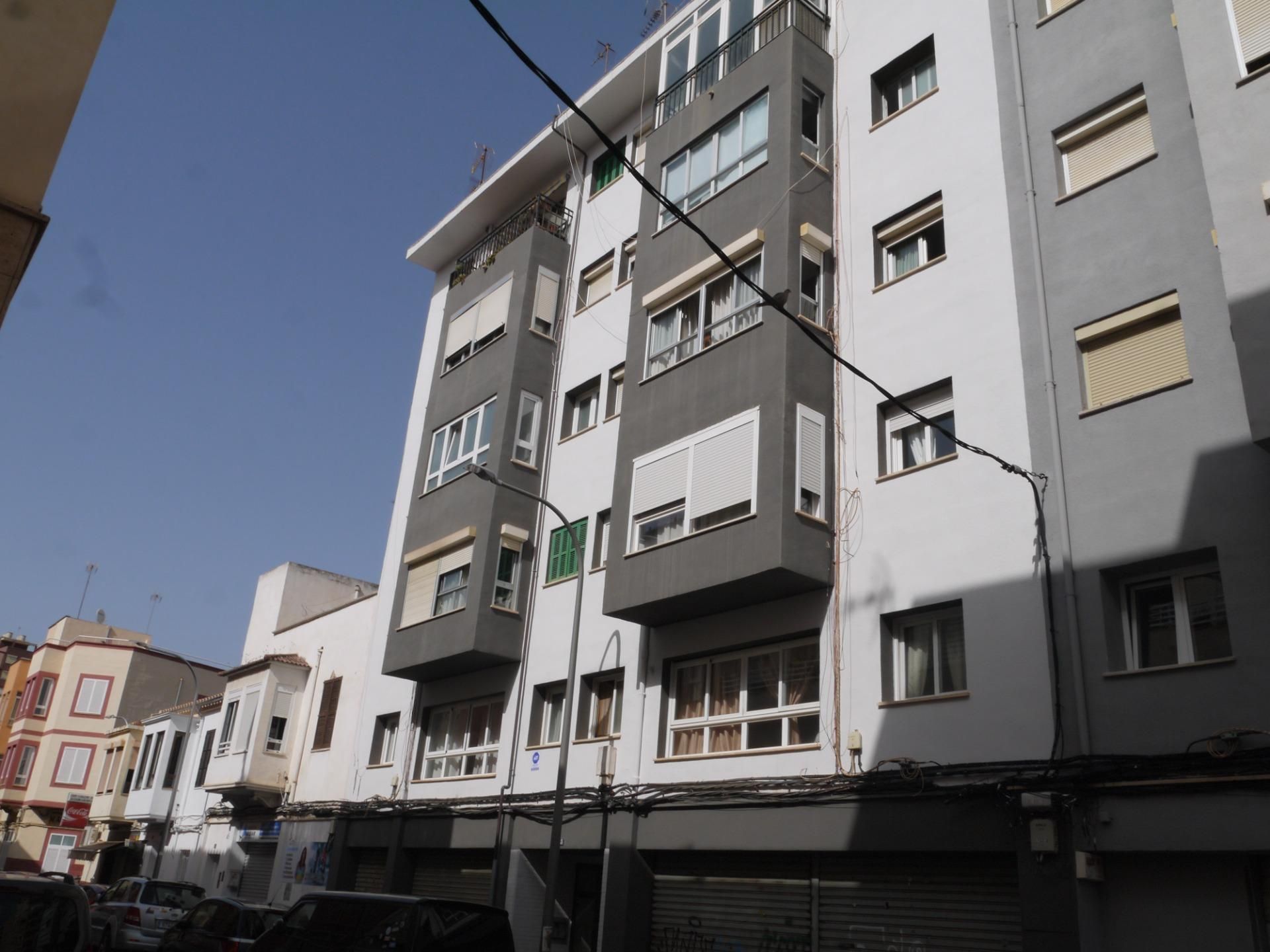 Exterior view of Flat for sale in  Palma de Mallorca  with Air Conditioner and Storage room