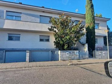 House for sale in Calle PARIS