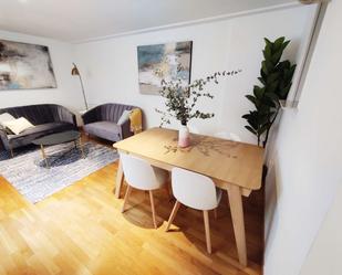 Menjador de Apartament per a compartir en  Madrid Capital amb Aire condicionat i Terrassa