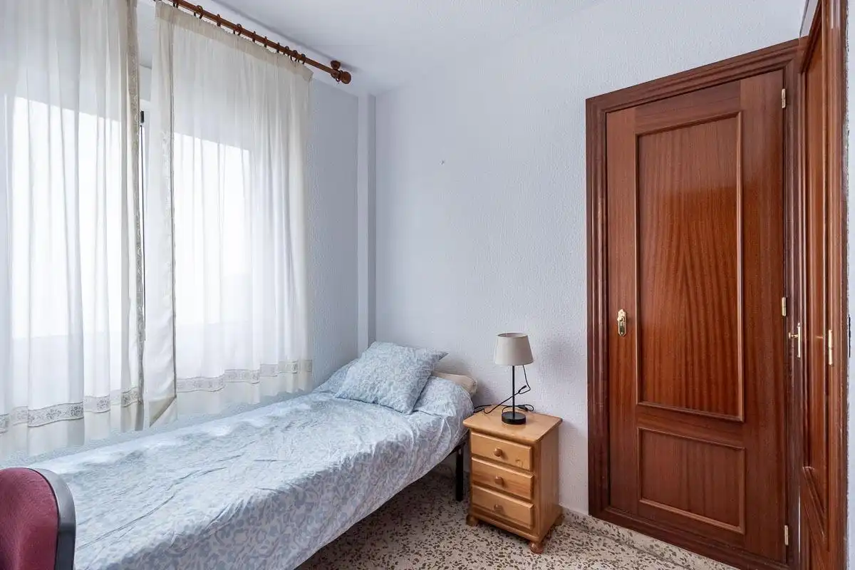 Flat with lift to rent in Beiro, imagen 15