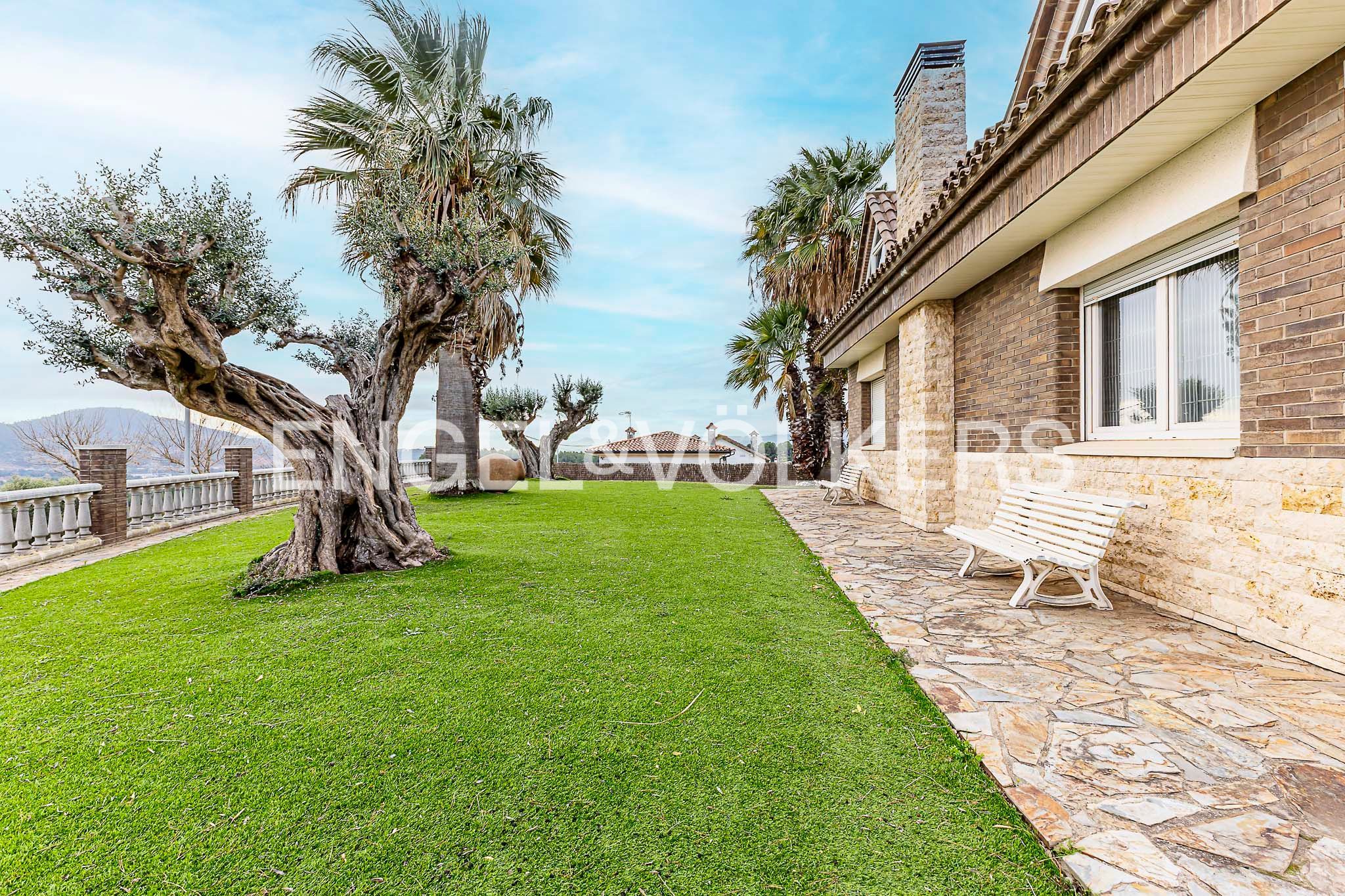 Jardí de Casa o xalet en venda en Castellbisbal amb Aire condicionat, Calefacció i Jardí privat