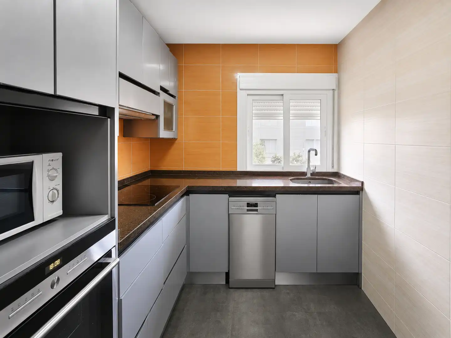 Kitchen of Flat for sale in Madrid  with Air Conditioner, Heating and Furnished