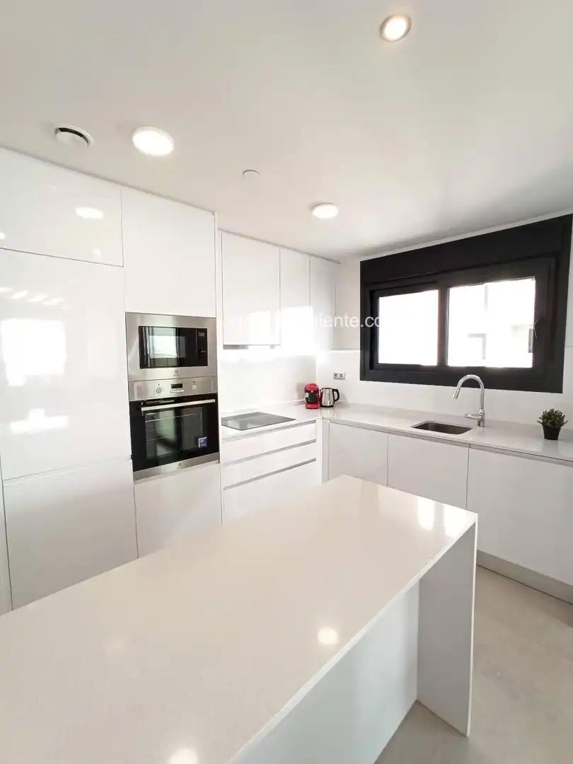 Kitchen of Flat for rent in Benidorm  with Air Conditioner, Terrace and Furnished
