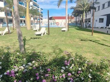 Apartament amb piscina en venda a almuñecar