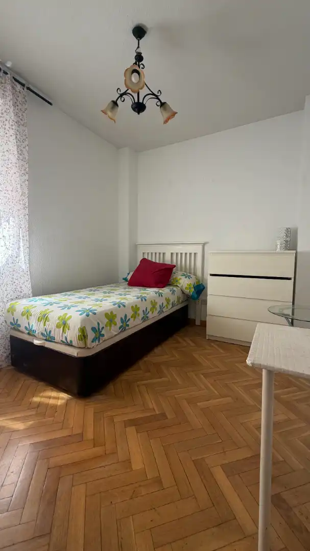 Habitación de Piso en venta en Valdemoro con Aire acondicionado, Calefacción y Parquet